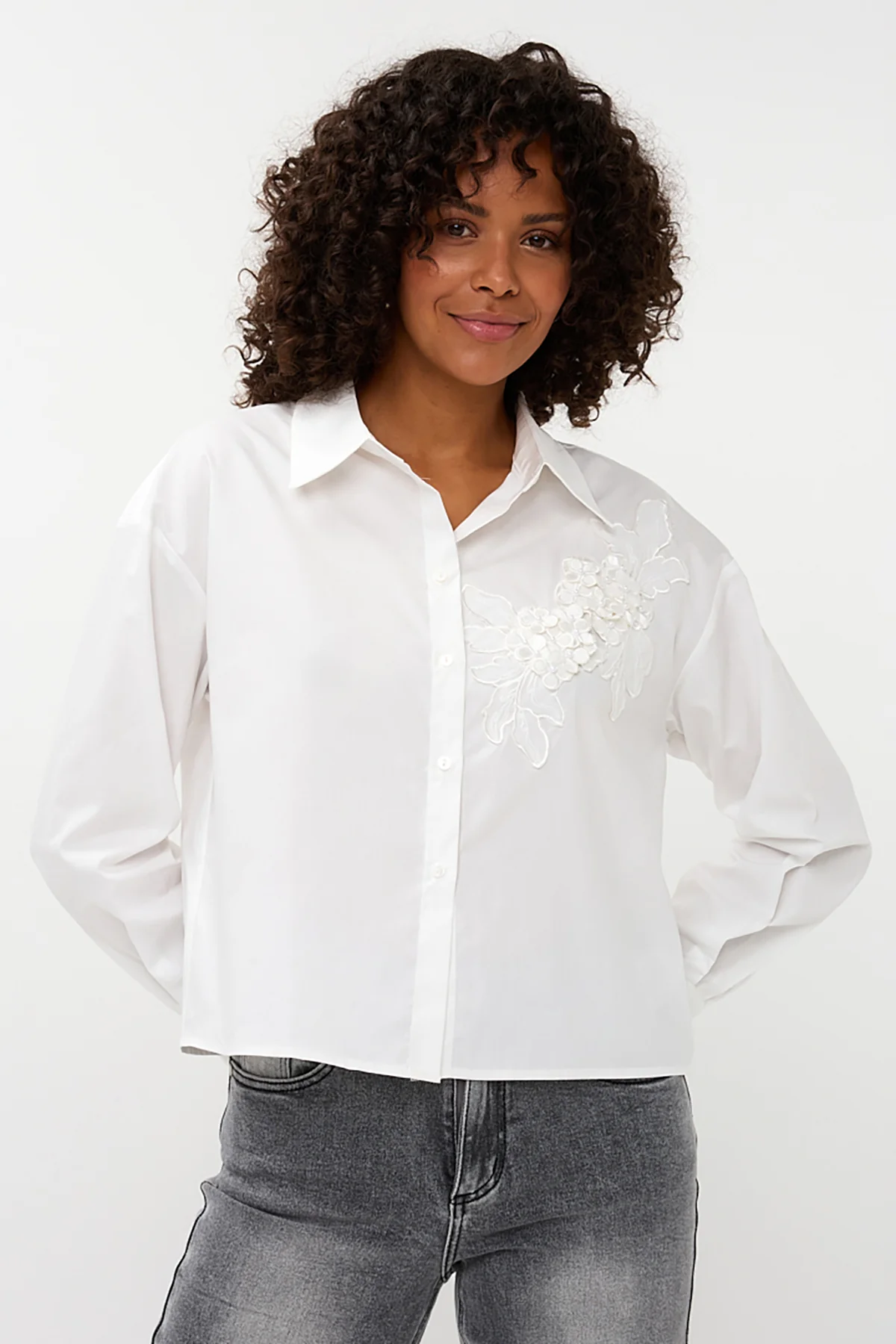 Blouse Small Flower Patch - Image 2