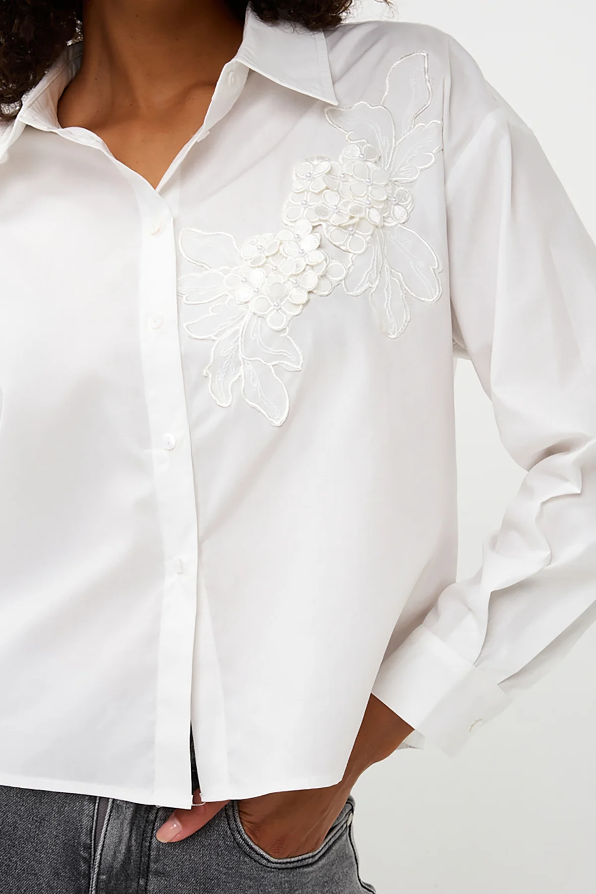 Blouse Small Flower Patch - Image 3