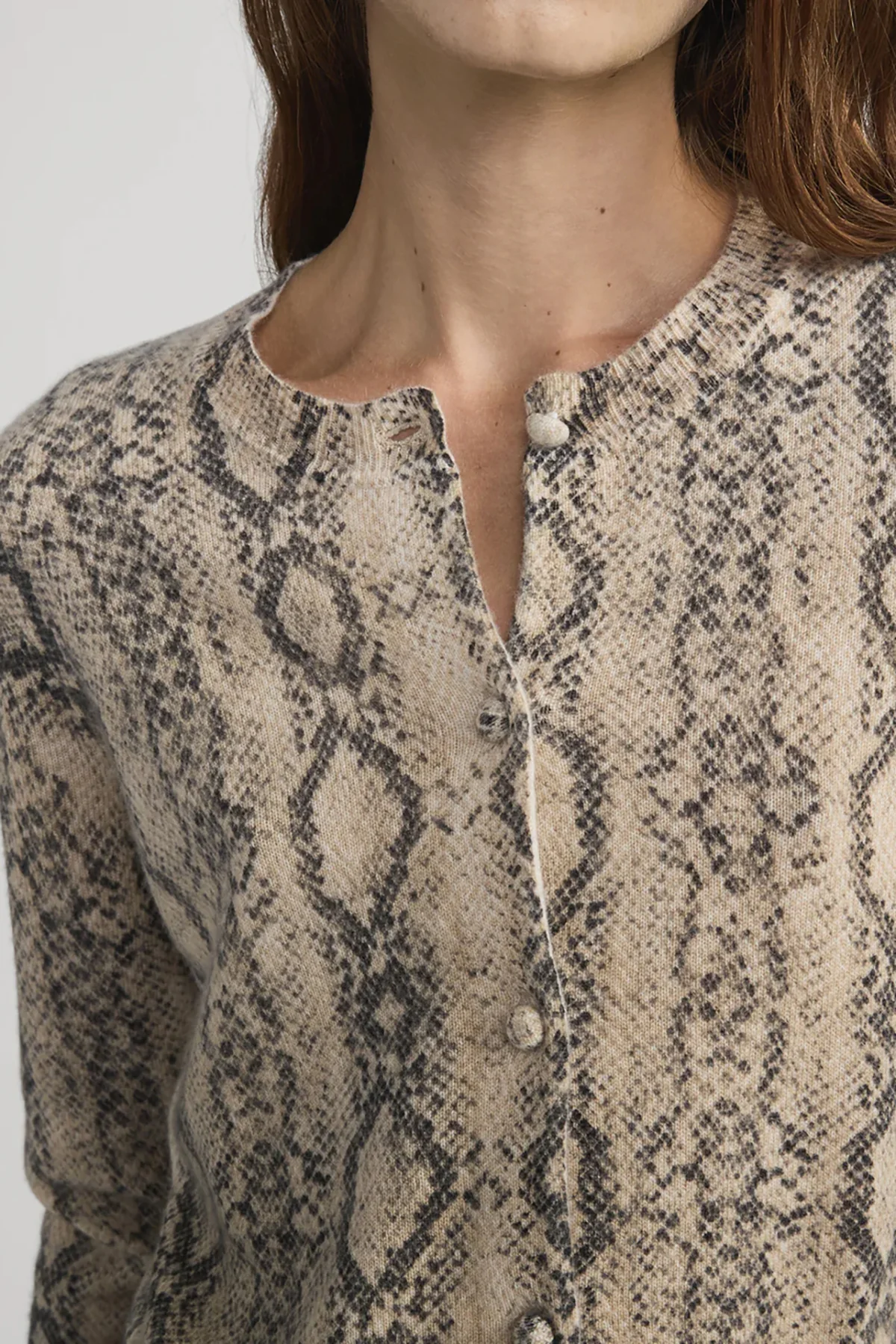 THE CASHMERE SNAKE CARDI - Image 2