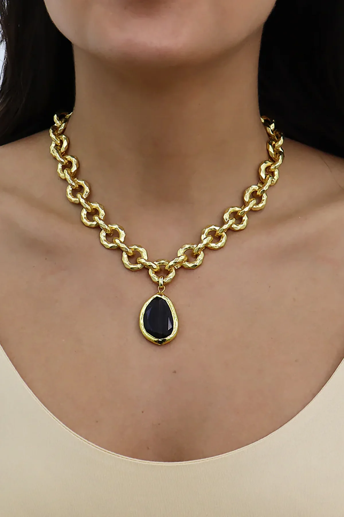 Vivid Gem & Luxurious Link Necklace